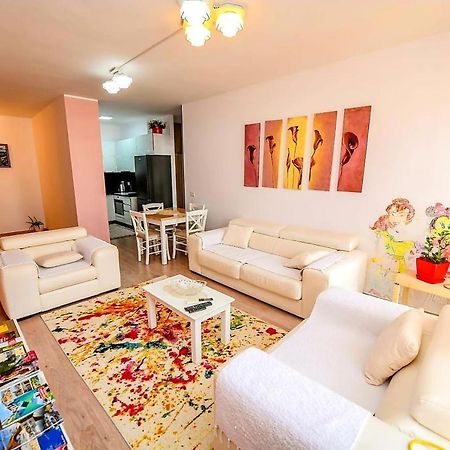 Happy Stories' Apartment In City Centre Shkoder Exterior photo